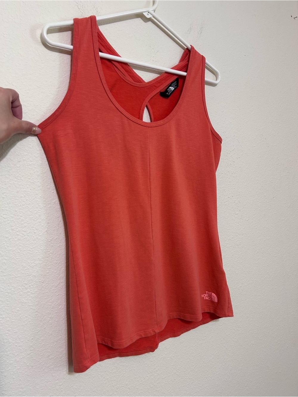 The North Face Coral Orange Criss Cross Keyhole Back Athletic Tank Top Size Med - Picture 5 of 9